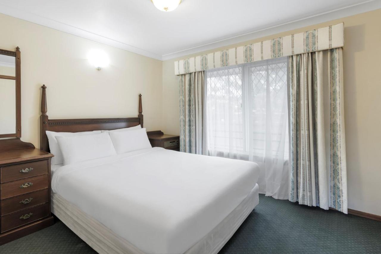 Elizabethan Lodge Мельбурн Экстерьер фото